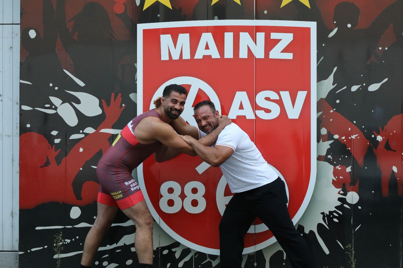 Interview mit Darius Dashtiary